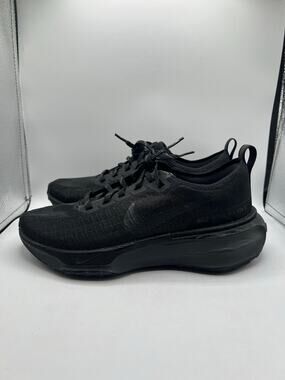 Nike ZoomX Invincible 3 “Black/Anthracite” size 6 men/7.5 womens